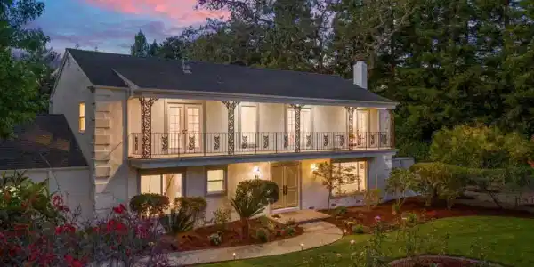 243 Selby Lane