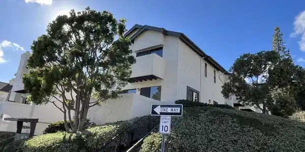 1242 River Glen Row
