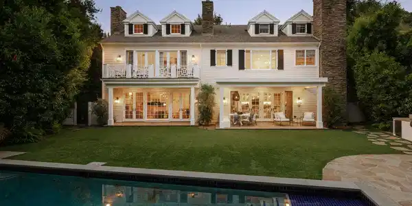 2435 Mandeville Canyon Road