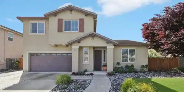 1327 Tuolumne Way