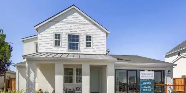 16 Grey Whale Place