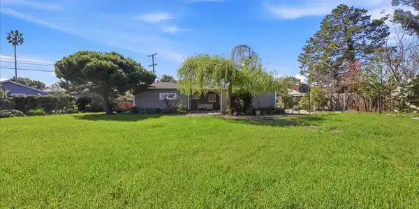 609 Gloria Court