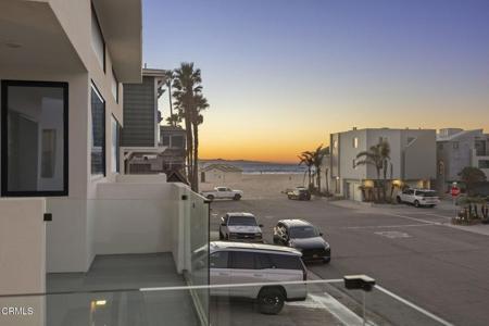 116 La Brea Street
