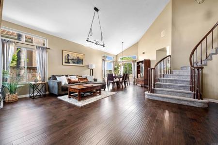 2066 Sequoia