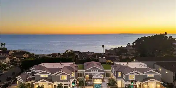 1369 N Coast Highway
