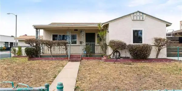 303 E Lincoln Street