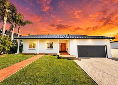 26742 Calle Almanza