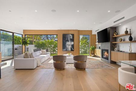 3021 Stanford Avenue