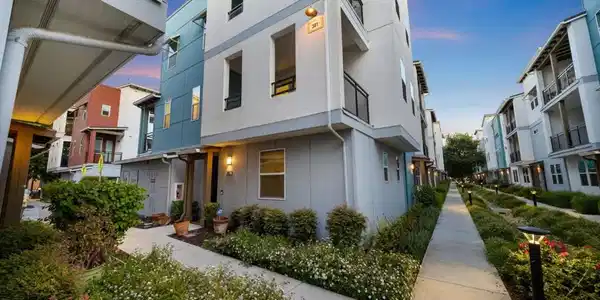 301 Baja Rose Street