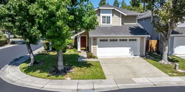 4427 Ashwood Common