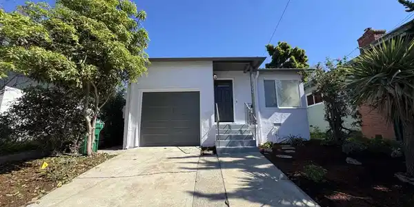 1909 Francisco Way