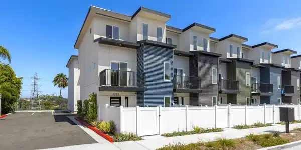 2055 S El Camino Real