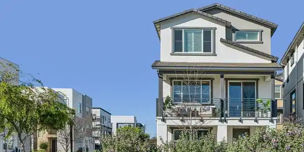 646 Eucalyptus Way