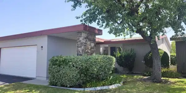 3808 Vista Campana S
