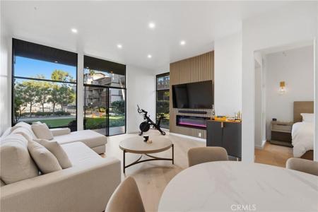 8103 Marina Pacifica N