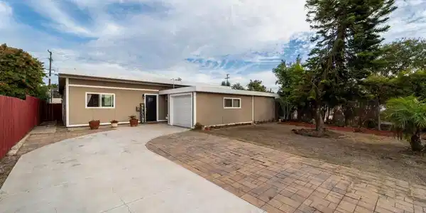 953 Barrett Ave
