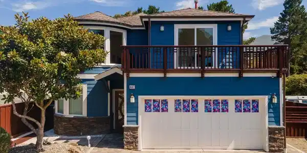 447 3rd Street
