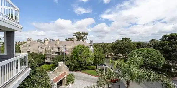 20301 Bluffside Circle