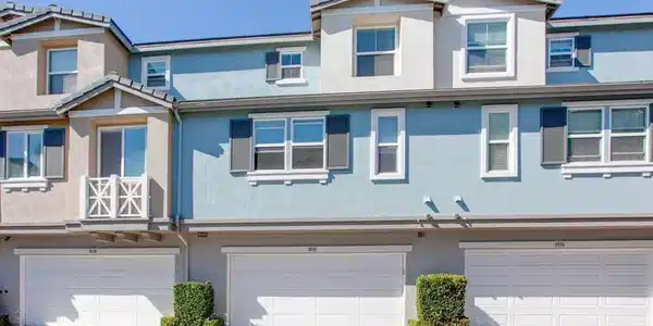 3030 Beachwood Bluff