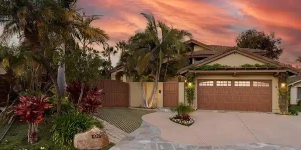 1025 Monterey Vista Way
