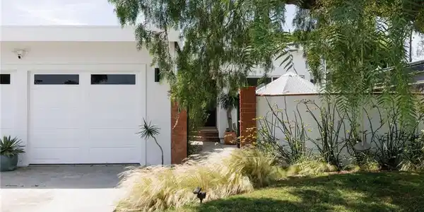 275 Cecil Place