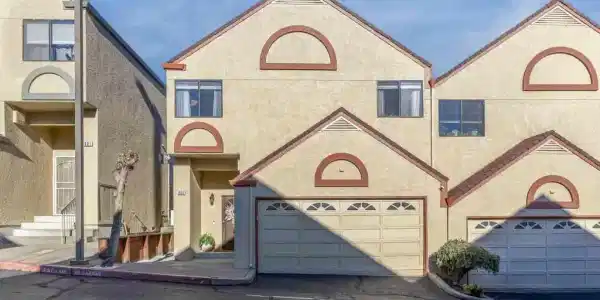 903 Appian Knoll Ct