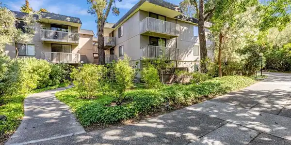 4359 Shelter Creek Lane