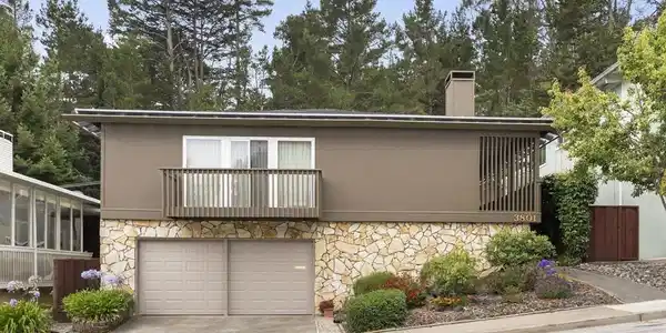 3801 Fleetwood Drive