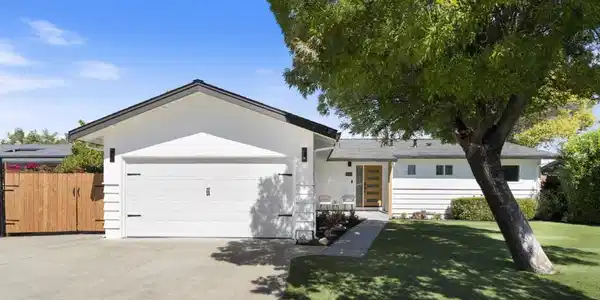 4833 Cherokee Drive