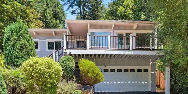 18 Conrad Ct