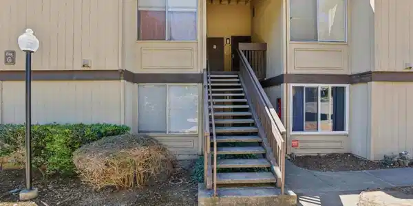 355 Parkview Terrace