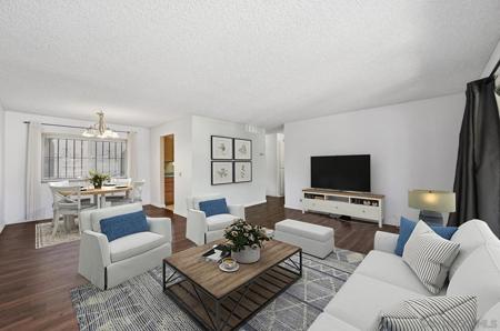 2530 Clairemont Dr