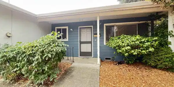 1665 Center Rd