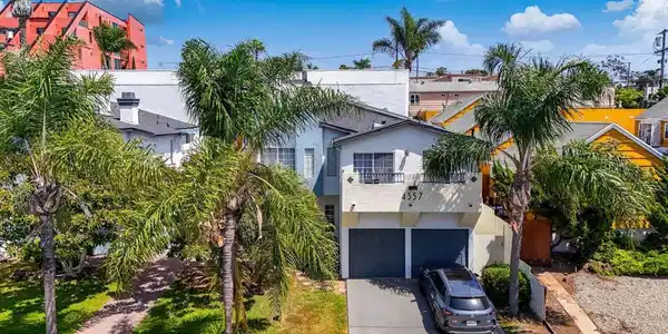 4357 Arizona St