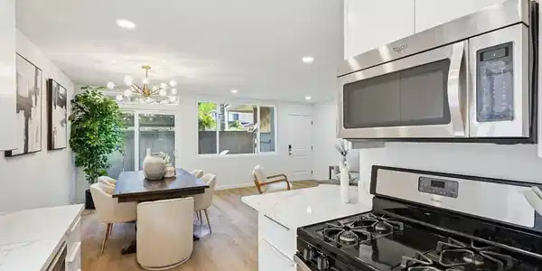 3116 Groton Way
