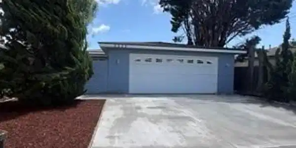 4222 W 156th