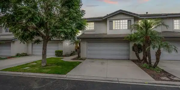 517 Orilla Walk
