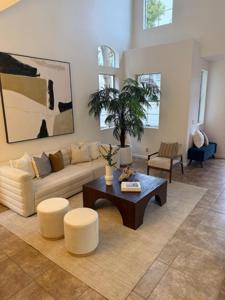 16 Vista Pointe Drive