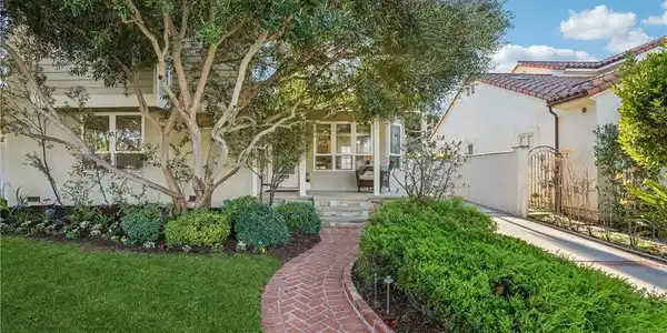 1237 S Gertruda