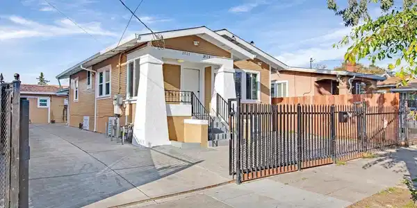 2027 83Rd Ave