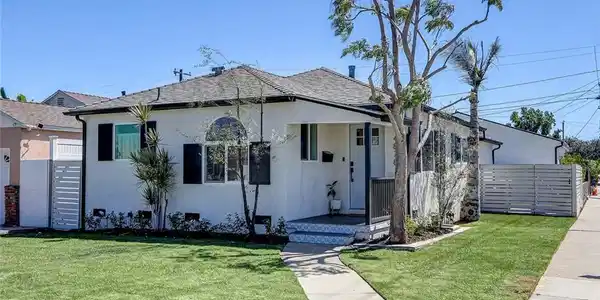 4878 W 133rd Street