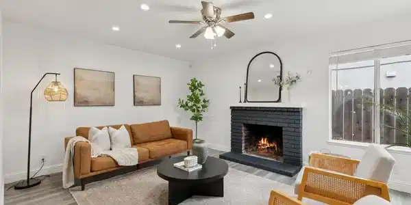 1718 Springwood