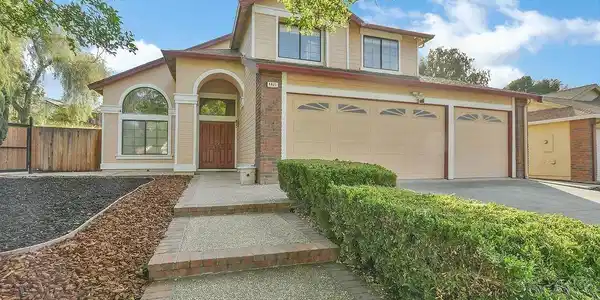 4421 Fawn Hill Way