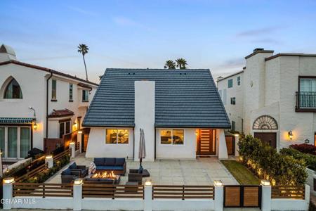 5113 Whitecap Street