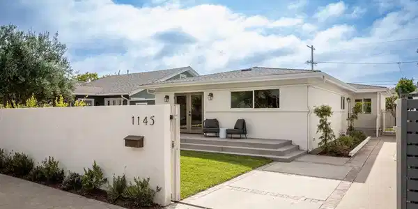 1145 Palms Boulevard