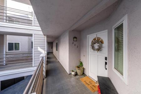 3666 3rd Ave