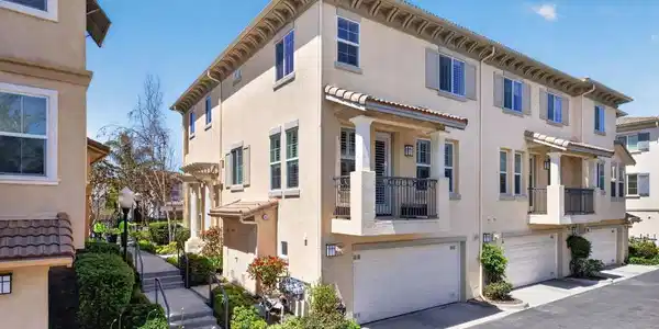 1315 Bayside Circle