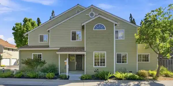 201 Ada Ave