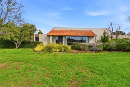 1 Rinconada Circle
