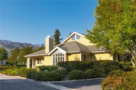 1559 Meadow Circle